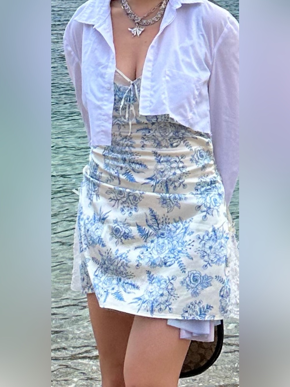 Blue Floral graphic print Lace-trimmed slit dress - Picture 6 of 6